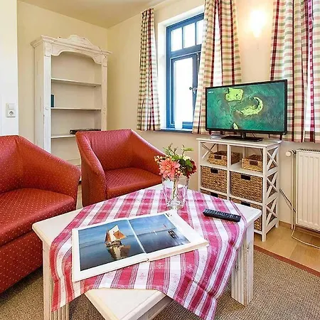 Ferienhaussiedlung Strandperlen Weidenhof 5a * Wustrow (Fischland)